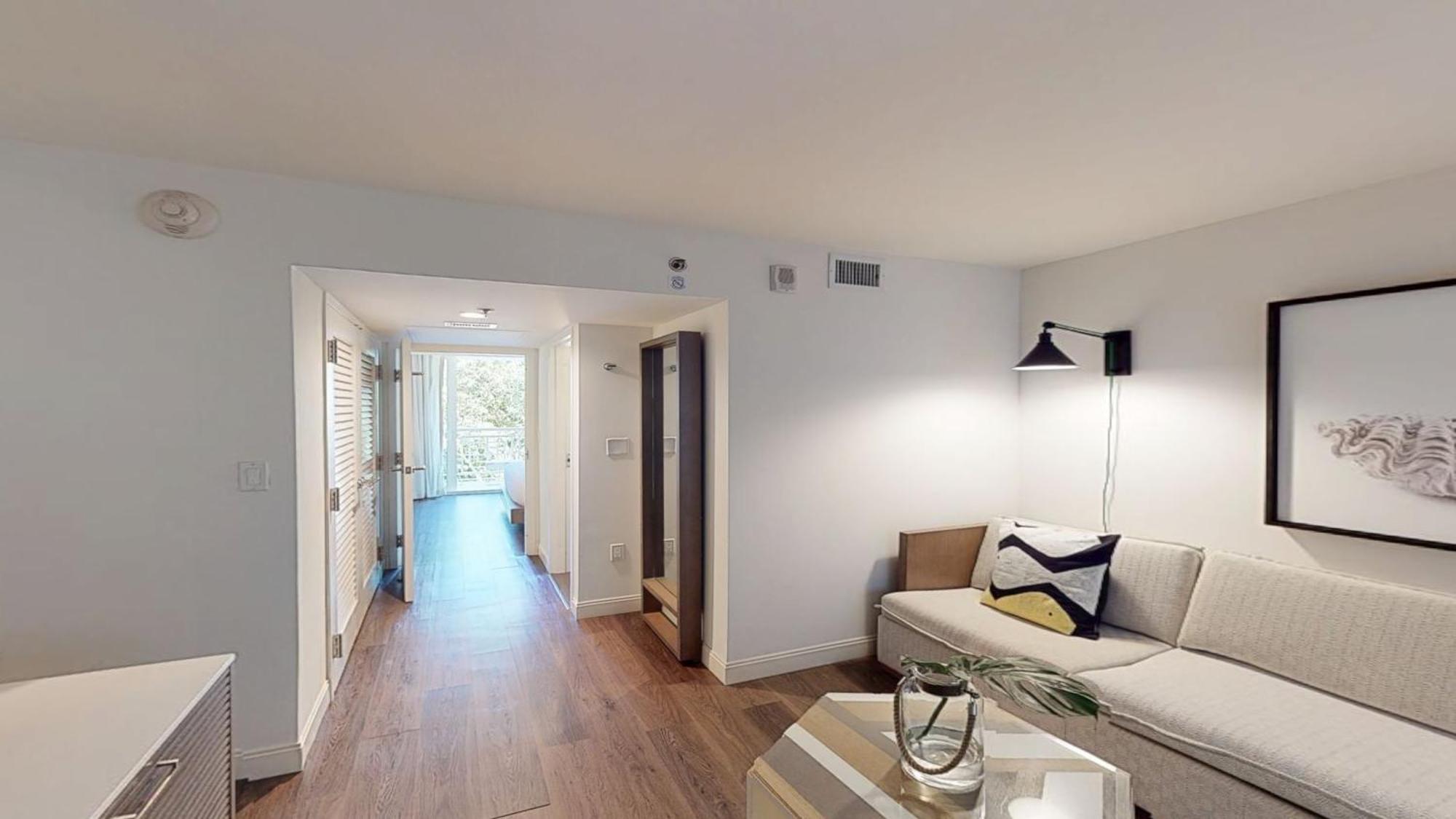 Junior King Suite