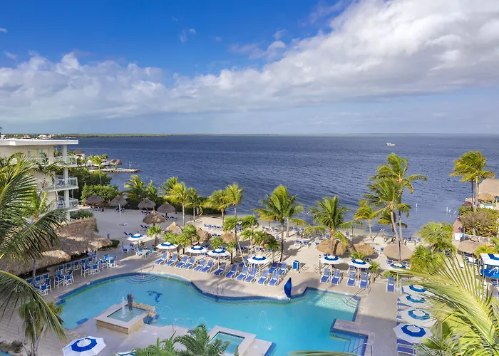 Resort: Reefhouse Resort And Marina